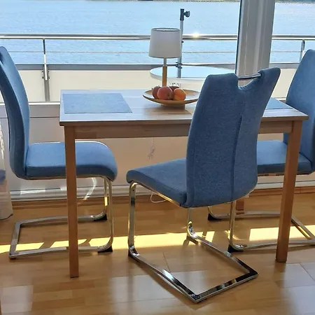Steinwarder 7, 4 Etage, 36 Διαμέρισμα *